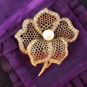 VTG Flower rhinestones Brooch Pin Jewelry By MJent